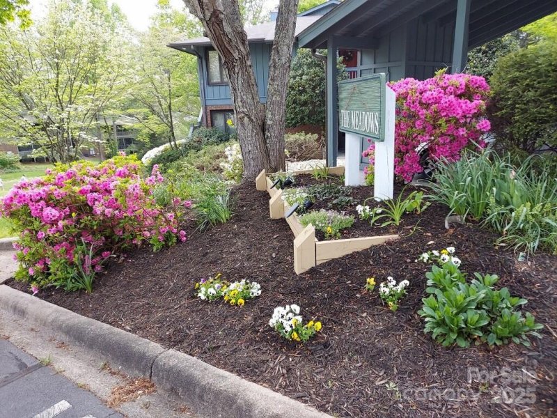 Property image 4 at 3503 Mountain Top Way, Hendersonville, NC 28739