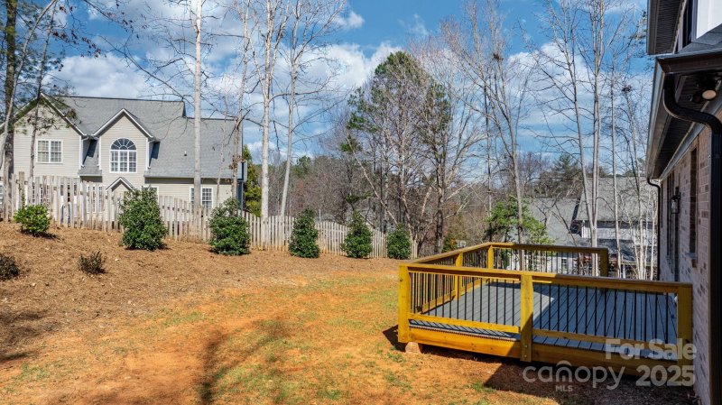 Property image 4 at 4060 Steve Ikerd Drive, Hickory, NC 28601