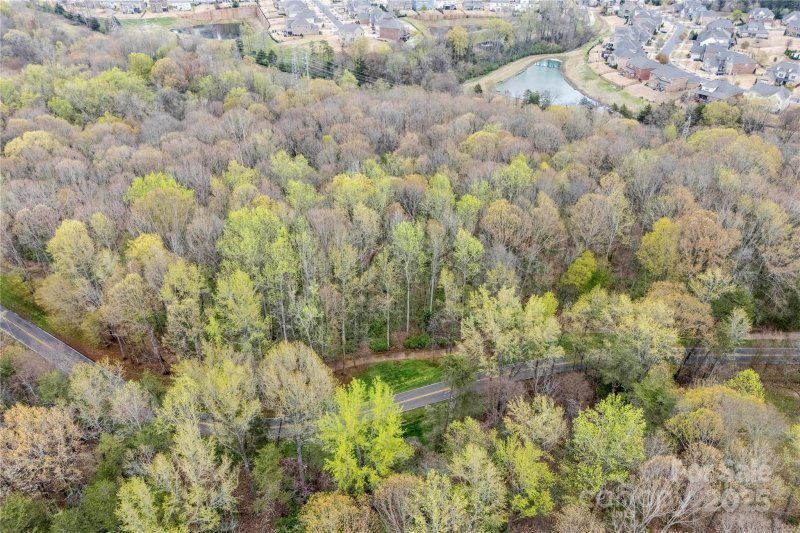 Property image 4 at 10835 Wildlife Road, Charlotte, NC 28278