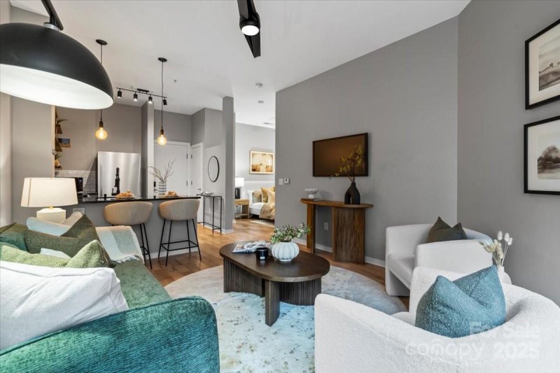 Property image 5 at 525 E 6th Street, Charlotte, NC 28202