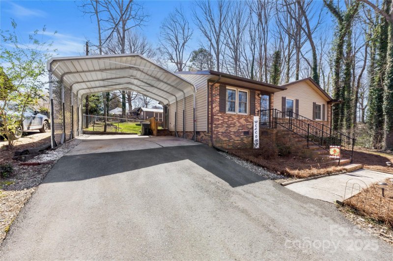 Property image 4 at 210 E Poplar Street, Stanley, NC 28164