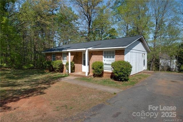 Property image 2 at 1125 Milan Road, Charlotte, NC 28216