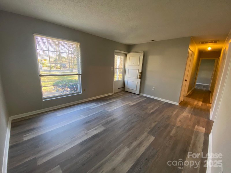 Property image 4 at 1125 Milan Road, Charlotte, NC 28216