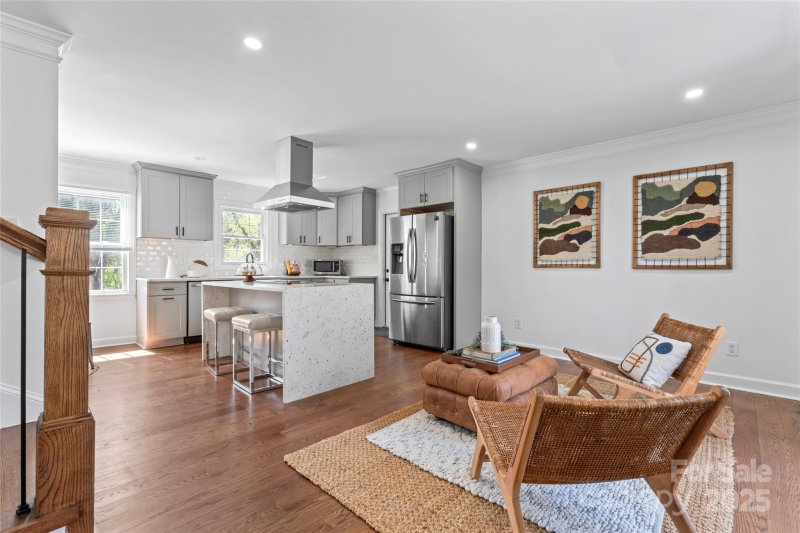 Property image 2 at 6914 Idlewild Road, Charlotte, NC 28212