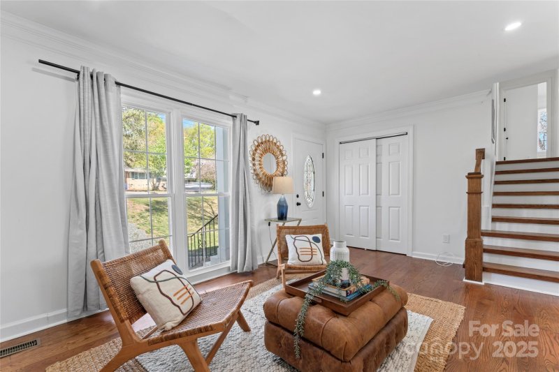 Property image 4 at 6914 Idlewild Road, Charlotte, NC 28212