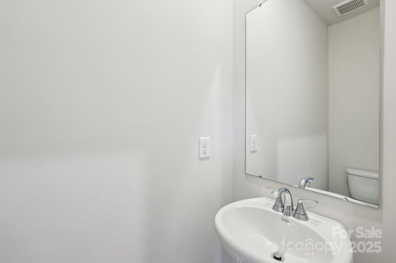 Property image 5 of 305 Alden Court in Seattle Crossing, Shelby, NC 28152