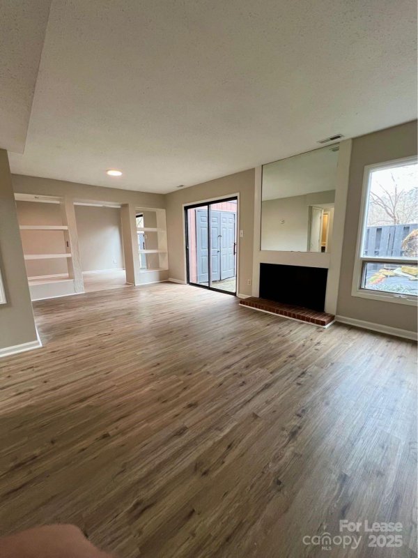 6101 Honeysuckle Lane