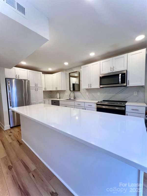 Property image 2 at 1616 Flynwood Drive, Charlotte, NC 28205