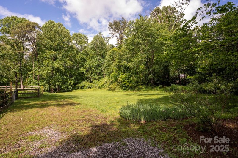 Property image 4 at 122 And 124 Shelburne Road, Asheville, NC 28806