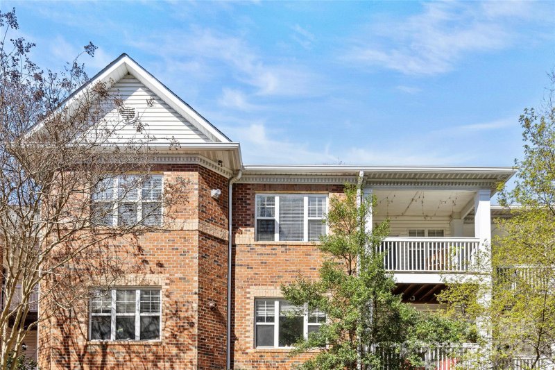 Property image 2 at 5601 Fairview Road, Charlotte, NC 28209