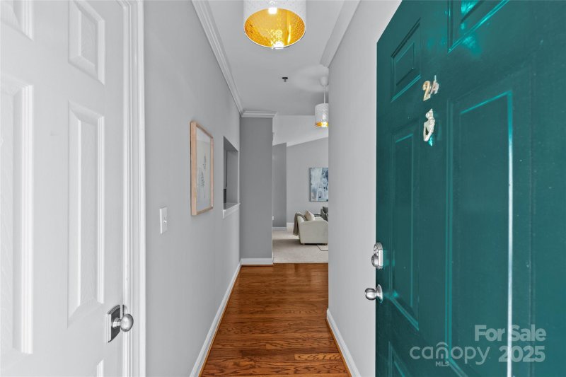 Property image 5 at 5601 Fairview Road, Charlotte, NC 28209