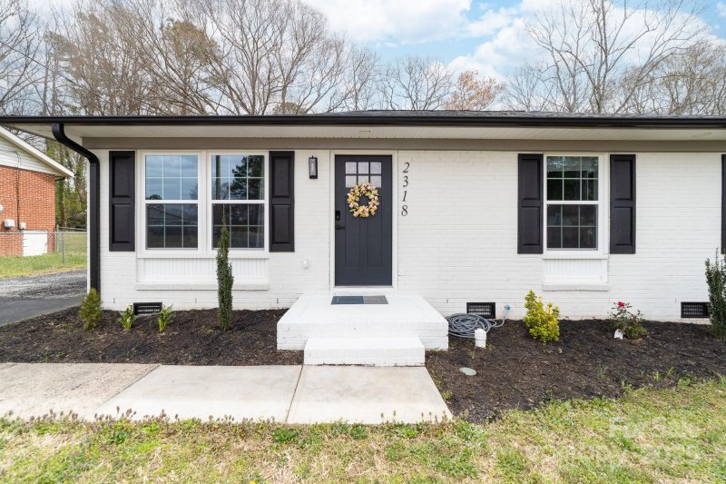 Property image 2 at 2318 Knight Drive, Gastonia, NC 28052