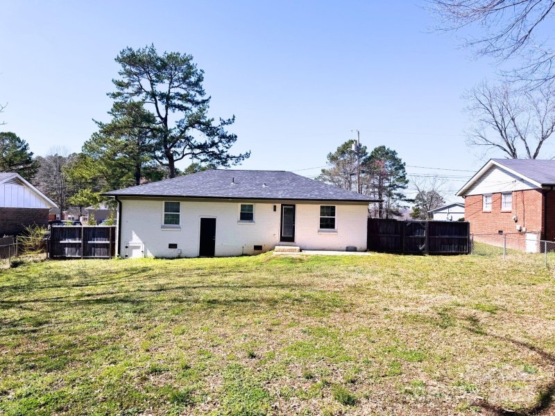 Property image 3 at 2318 Knight Drive, Gastonia, NC 28052