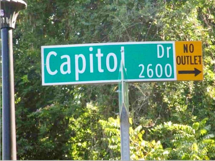 Property image 2 of 2925 Capitol Drive in Berry Hill, Charlotte, NC 28208