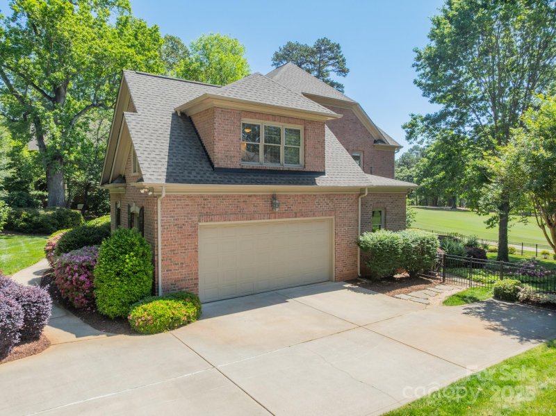 Property image 5 at 13358 Bally Bunnion Way, Davidson, NC 28036