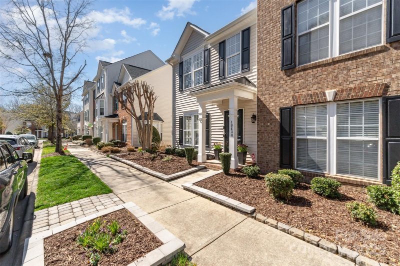 Property image 3 at 10430 Alexander Martin Avenue, Charlotte, NC 28277