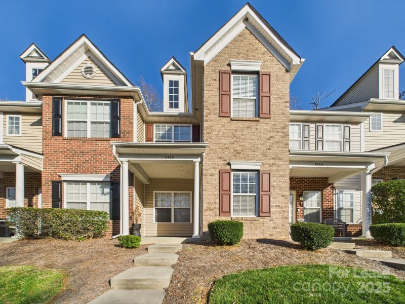 Property image 2 at 8468 Summerglen Circle, Charlotte, NC 28227