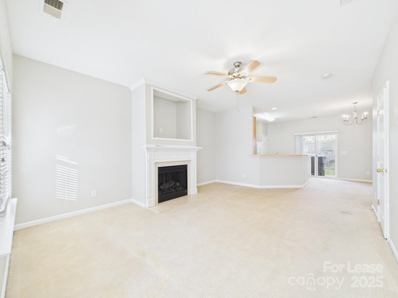 Property image 3 at 8468 Summerglen Circle, Charlotte, NC 28227