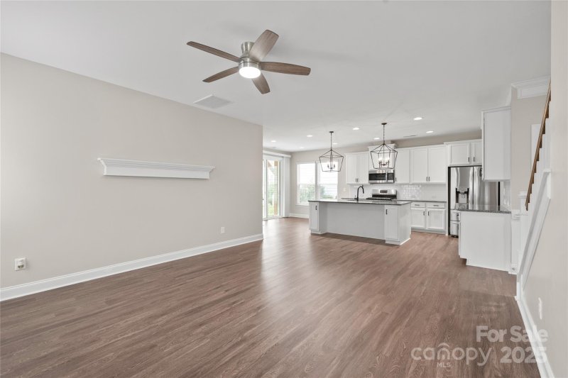 Property image 3 of 3017 Woodlands Creek Drive in Woodlands Creek, Monroe, NC 28110