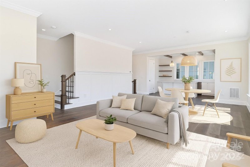 Property image 5 of 3115 Pinehurst Place in Myers Park, Charlotte, NC 28209