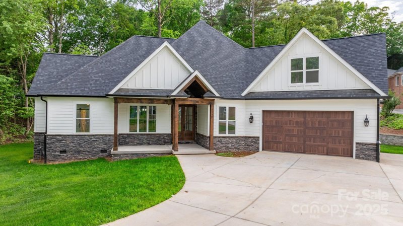 Property image 4 at 3732 Whitney Drive, Hickory, NC 28601