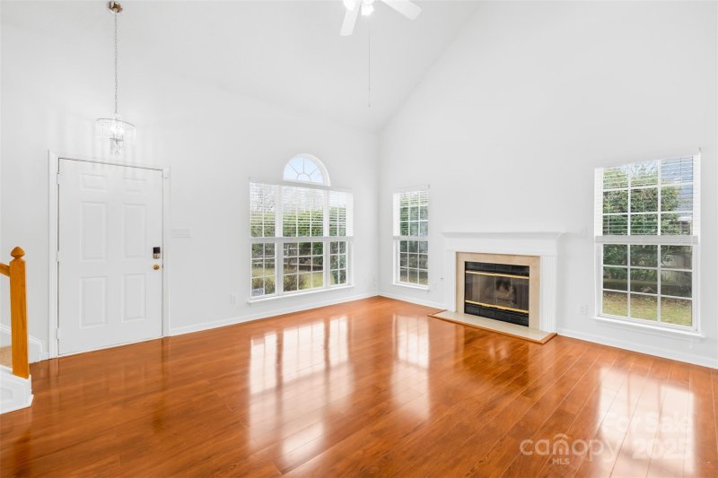 Property image 4 at 13705 Queenswater Lane, Charlotte, NC 28273