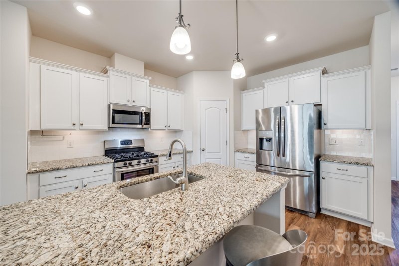 2635 Winter Thistle Way