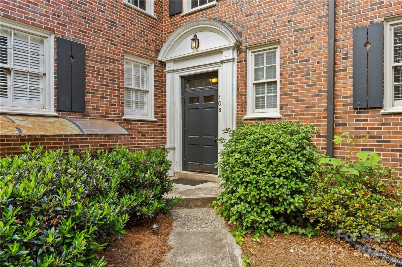 Property image 3 at 108 Colville Road, Charlotte, NC 28207