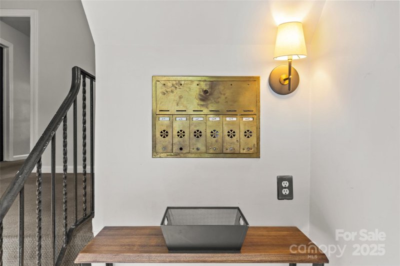 Property image 4 at 108 Colville Road, Charlotte, NC 28207