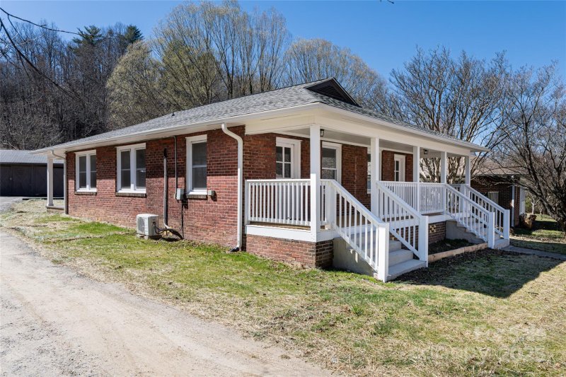 Property image 5 at 112 Powell Street, Swannanoa, NC 28778