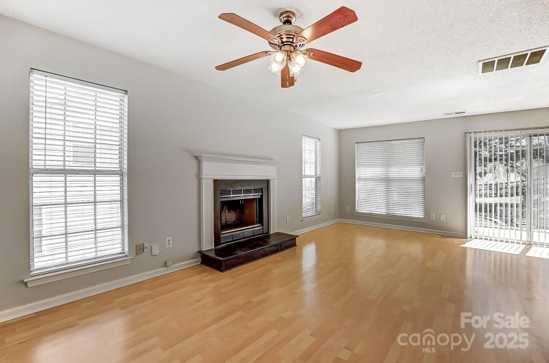 Property image 4 at 7815 Ambleside Drive, Charlotte, NC 28216