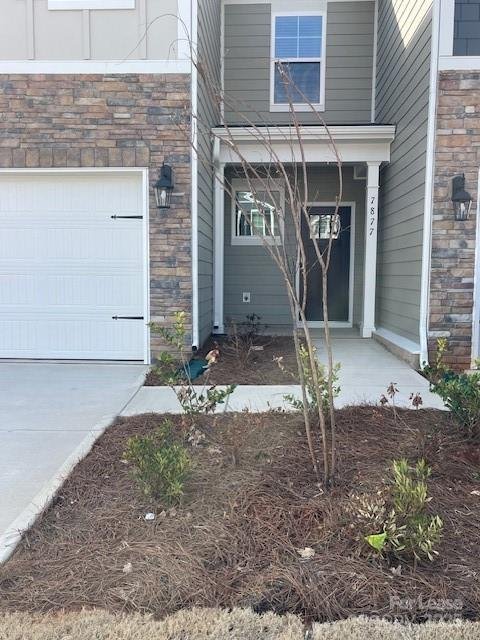 Property image 3 at 7877 Iron Road, Sherrills Ford, NC 28673