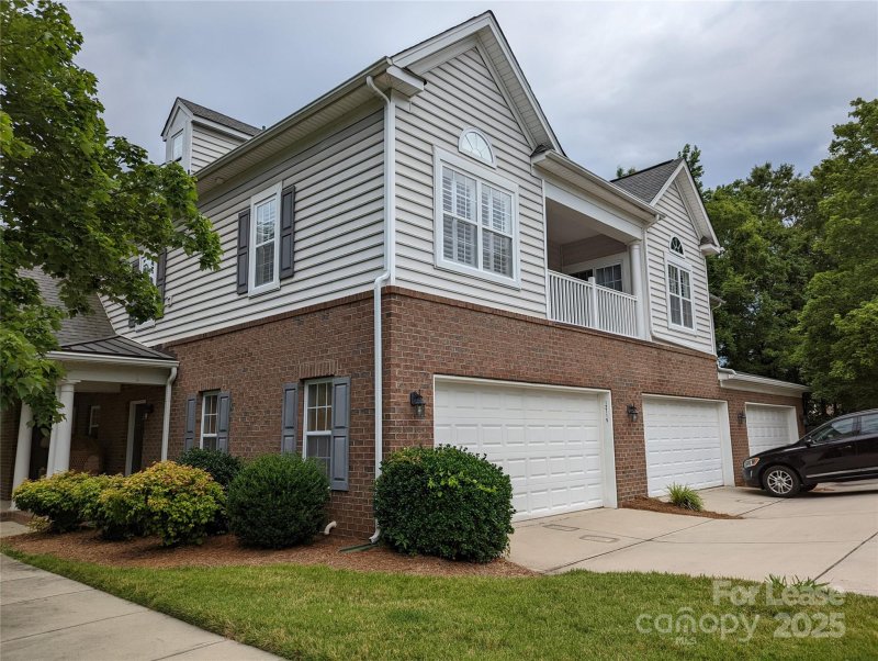 Property image 2 at 12115 Valley Oak Street, Charlotte, NC 28277