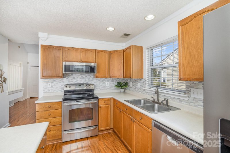 Property image 5 at 2249 Cigar Court, Charlotte, NC 28273