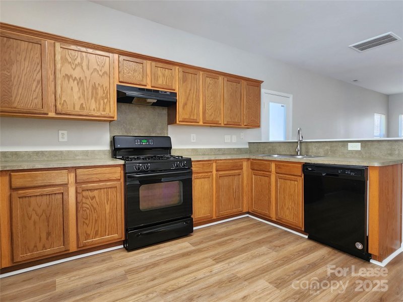 Property image 4 at 932 Garrison Road, Charlotte, NC 28262