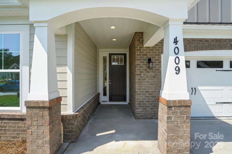 Property image 3 of 4009 Grace Pointe Drive in Heritage, Indian Trail, NC 28079