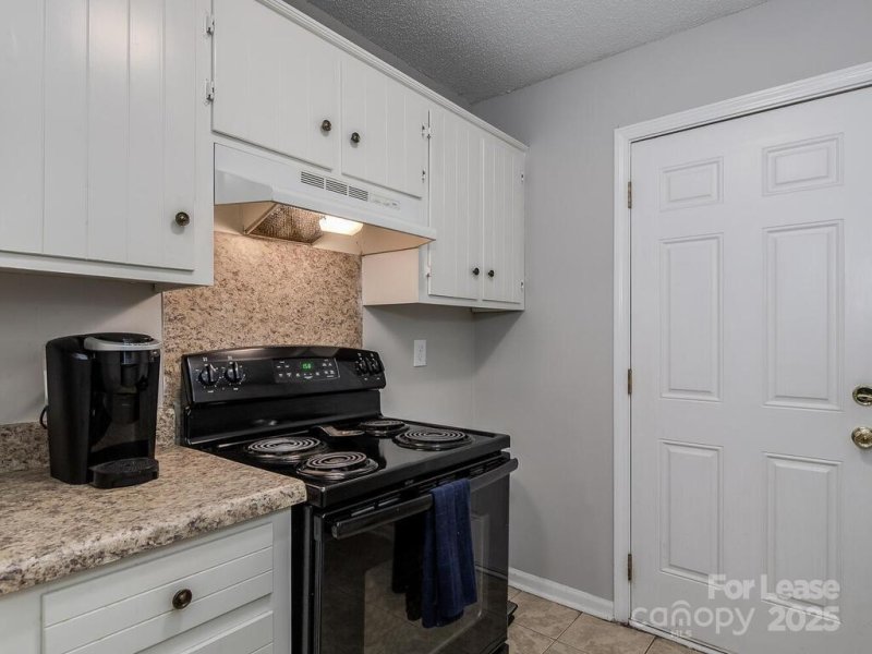 Property image 5 at 2611 Holton Avenue, Charlotte, NC 28208