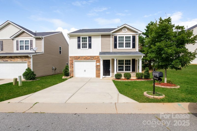 117 Autumn Bluff Circle