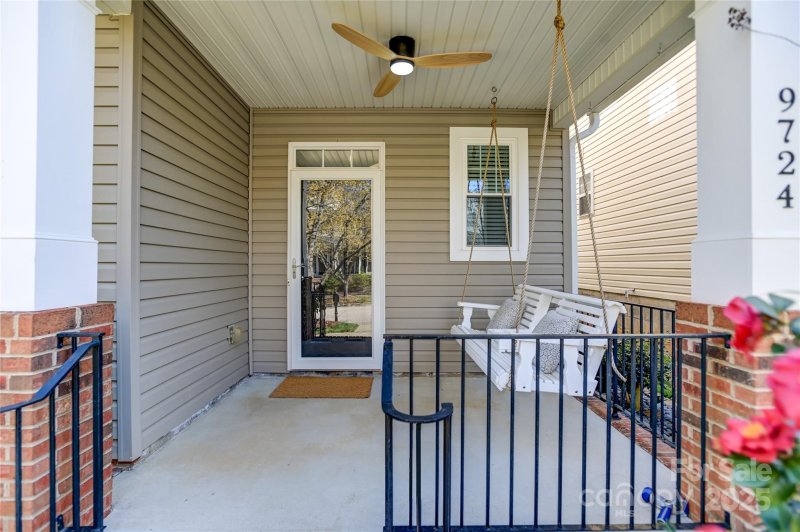 Property image 2 at 9724 Cadman Court, Cornelius, NC 28031