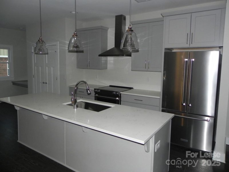 Property image 4 at 127 Grandin Road, Charlotte, NC 28208