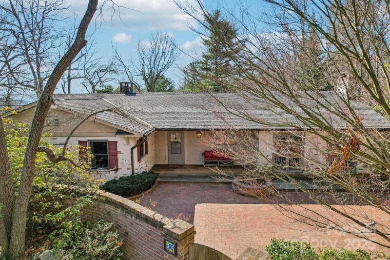 Property image 2 at 319 Smith Drive, Hendersonville, NC 28739