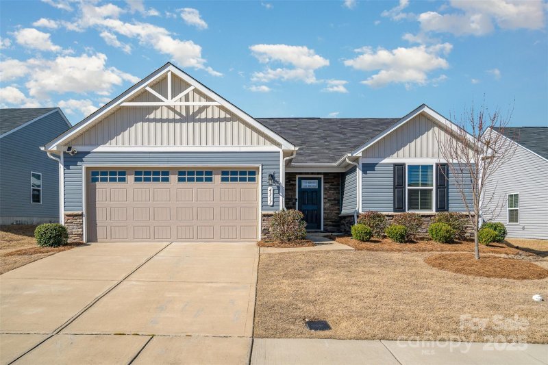 Property image 3 at 4317 Stream Dale Circle, Concord, NC 28027