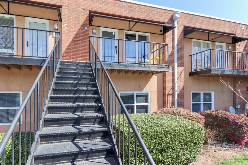 Property image 4 at 452 S Main Street, Davidson, NC 28036