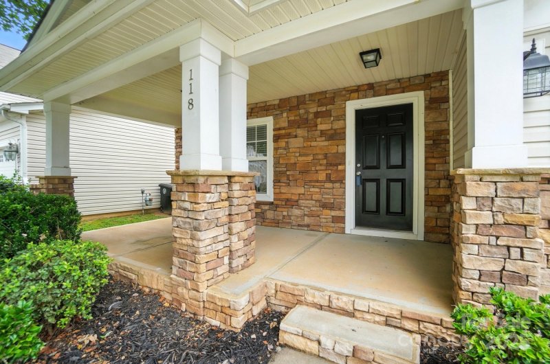 Property image 2 of 118 Glade Valley Avenue in Waterlynn, Mooresville, NC 28117