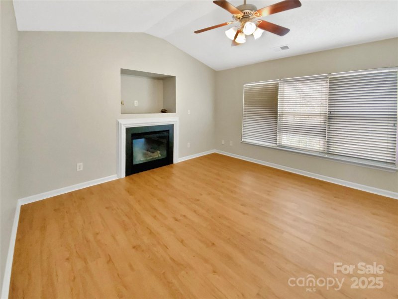 Property image 3 at 5928 Briggs Drive, Charlotte, NC 28269