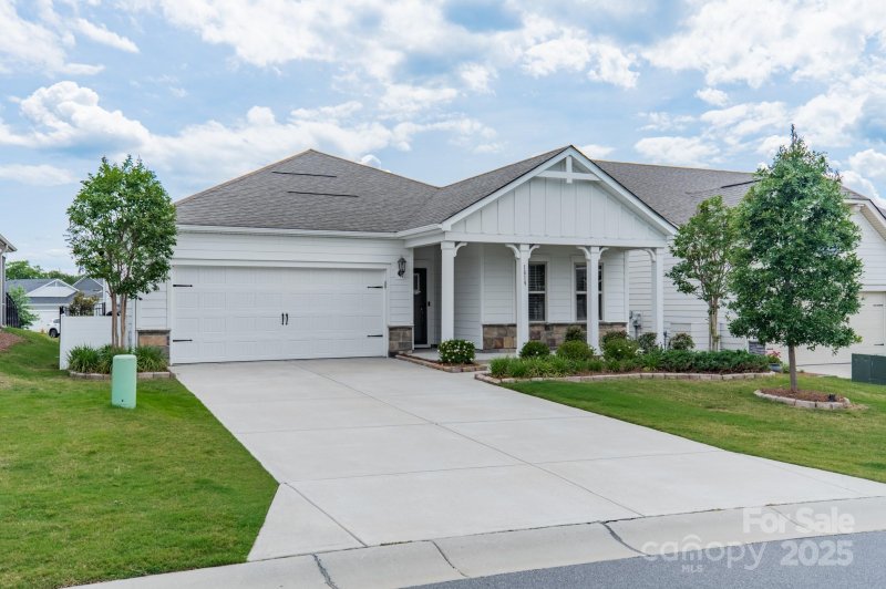 Property image 2 at 1819 Lotus Lane, Denver, NC 28037