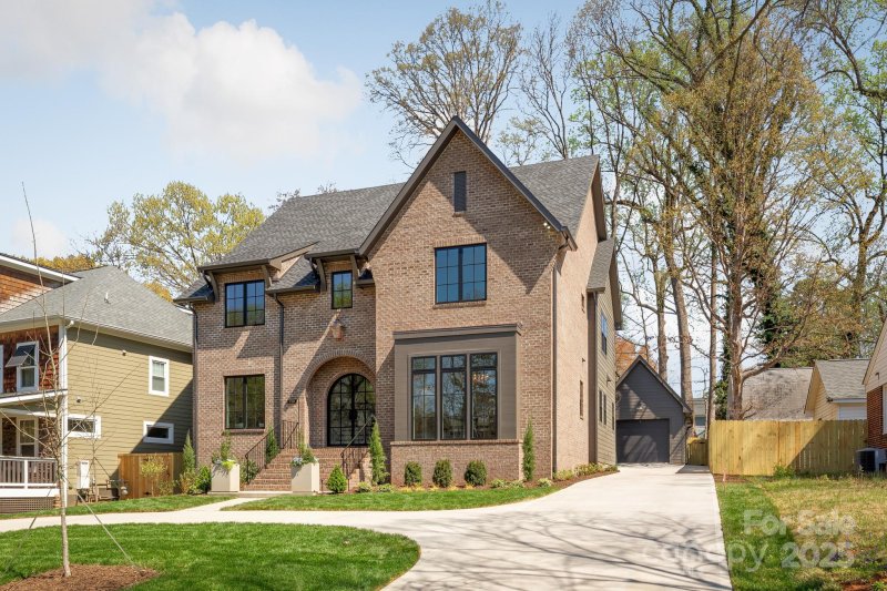 Property image 2 at 2321 Kingsbury Drive, Charlotte, NC 28205