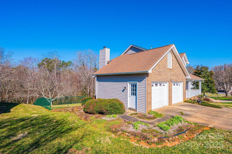 Property image 4 at 538 30th Avenue Circle, Hickory, NC 28601