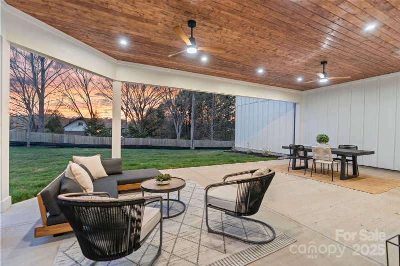 Property image 2 at 400 Canvasback Road, Mooresville, NC 28117