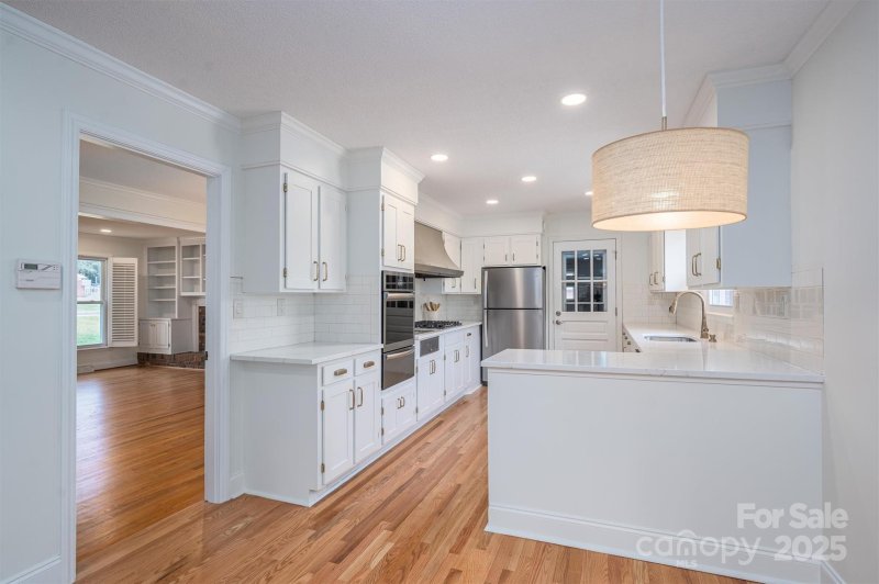 Property image 3 at 104 N Hawthorne Street, Mount Holly, NC 28120